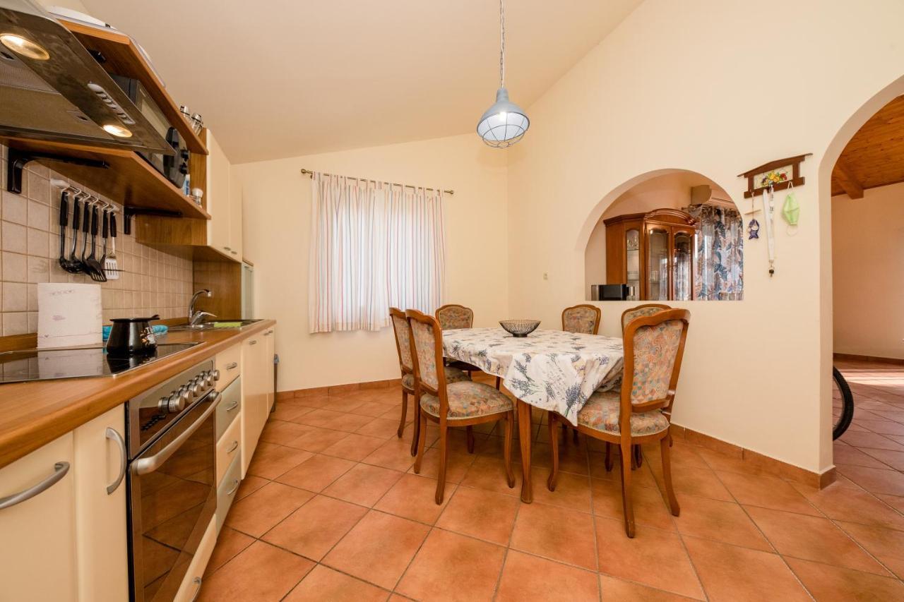 Nikolina Rab Apartments 라브 외부 사진